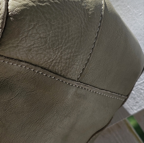 Lamarthe beige leather shoulder bag - Picture 8 of 14
